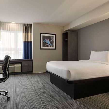 Microtel Inn & Suites By Wyndham Boisbriand Sainte-Therese ภายนอก รูปภาพ